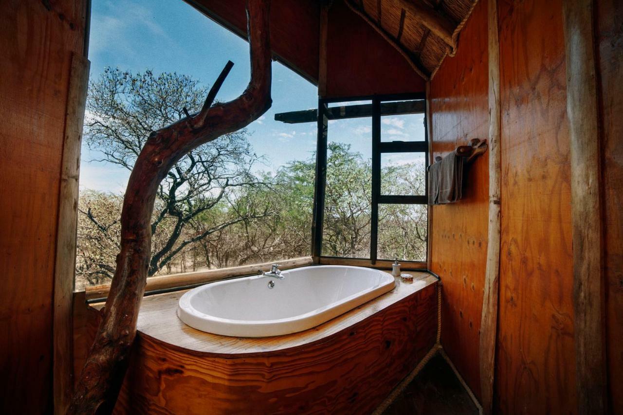 Pezulu Tree House Lodge Hoedspruit Exterior photo